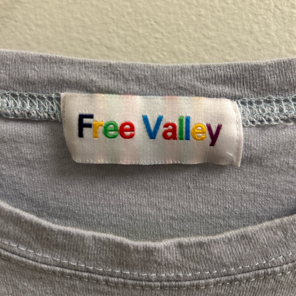 Embroidered Tee - Picture 3 of 3